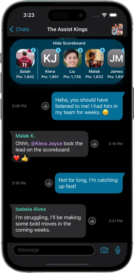 A We Play FPL group chat with a gameweek scoreboard inside the conversation