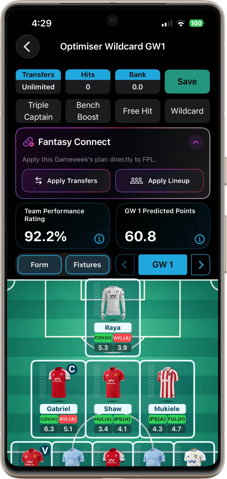 A planned FPL squad with Fantasy Connect controls displayed in We Play FPL on Android